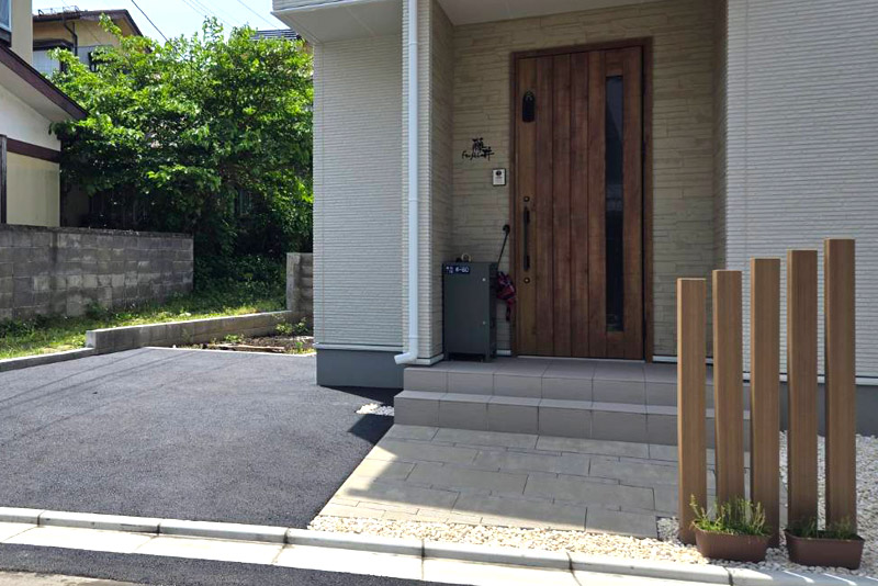 玄関アプローチ | 個人事業