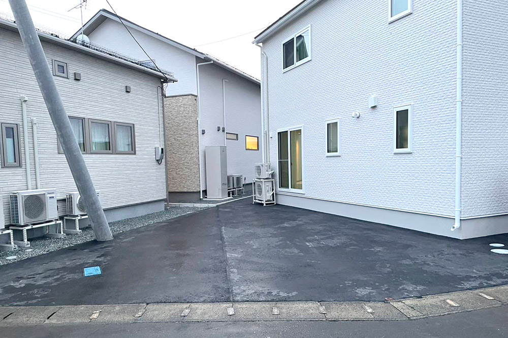 アスファルト舗装 | 有限会社新栄建設工業の施工事例