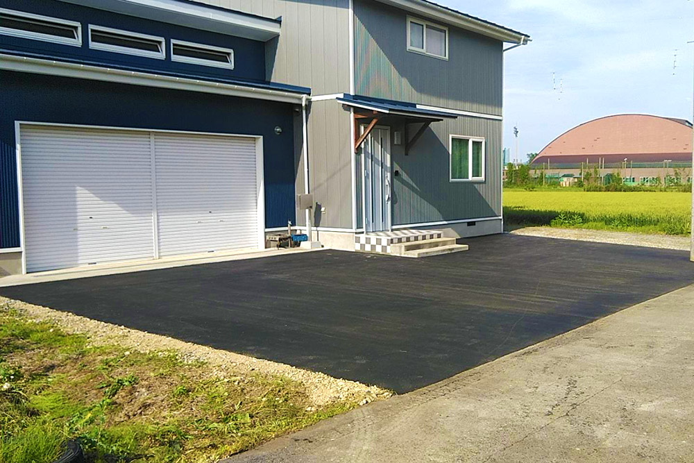 アスファルト舗装 | 有限会社新栄建設工業の施工事例